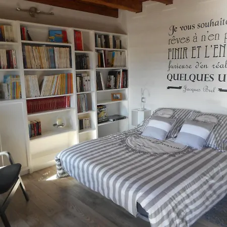 Bed and Breakfast Juste Pour Le Plaisir Saint-Pierre-dʼAlbigny