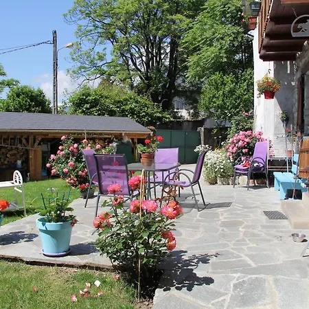 Oda ve Kahvaltı Juste Pour Le Plaisir Saint-Pierre-dʼAlbigny
